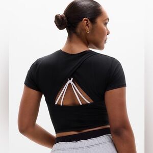 Athleta Transcend Open Back Tee Black Sz Medium NWT